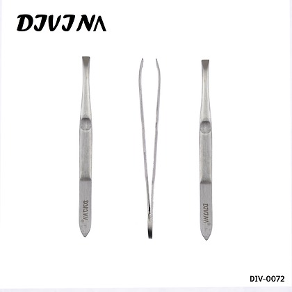 [4710468210724] Divina Eyebrow Tweezer